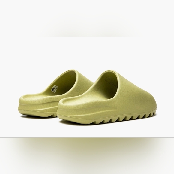 Adidas Yeezy Slide ResinSize 5Brand New (No Box)